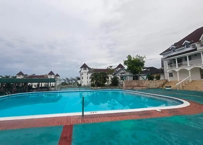 Apartment Secret Hideaway Ocean Views Access Pool